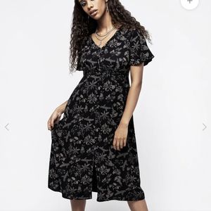 Poisonous plants midi dress Disturbia